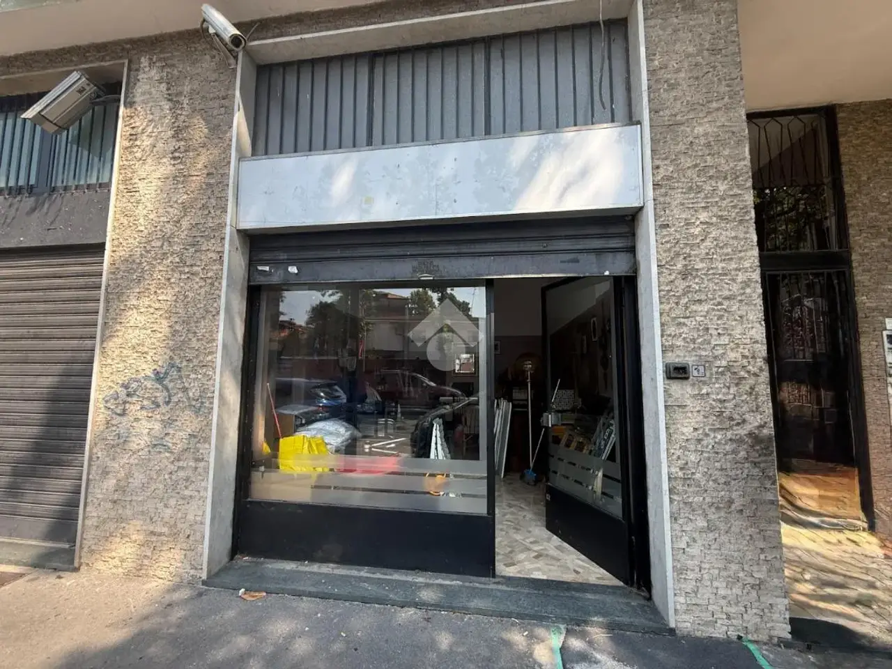 Negozio in Via Robecco 39, Cinisello Balsamo, {3} - Foto 2
