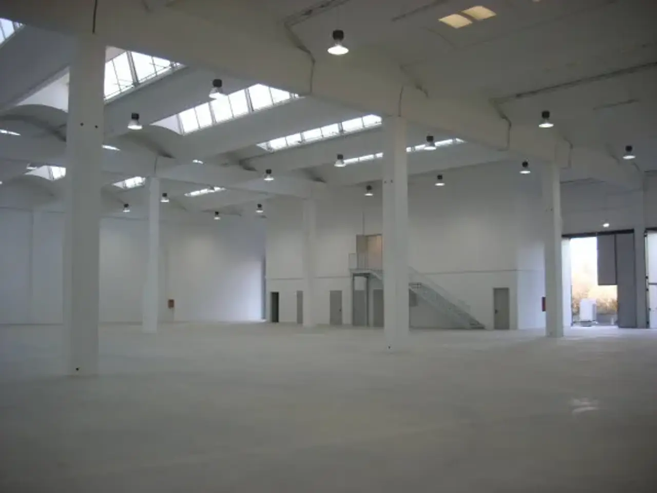 Magazzino in Strada Provinciale Paullese, Peschiera Borromeo, {3} - Foto 1