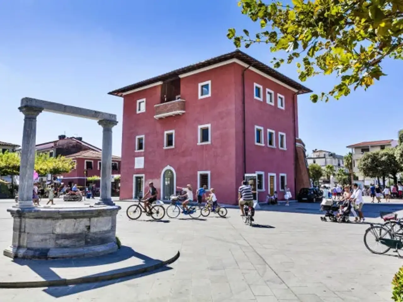 Ristorante in Via G. Spinetti 19, Forte Dei Marmi, {3} - Foto 2