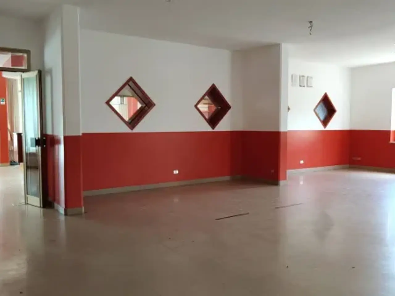 Negozio in Via Properzia 96, Gemona Del Friuli, {3} - Foto 2
