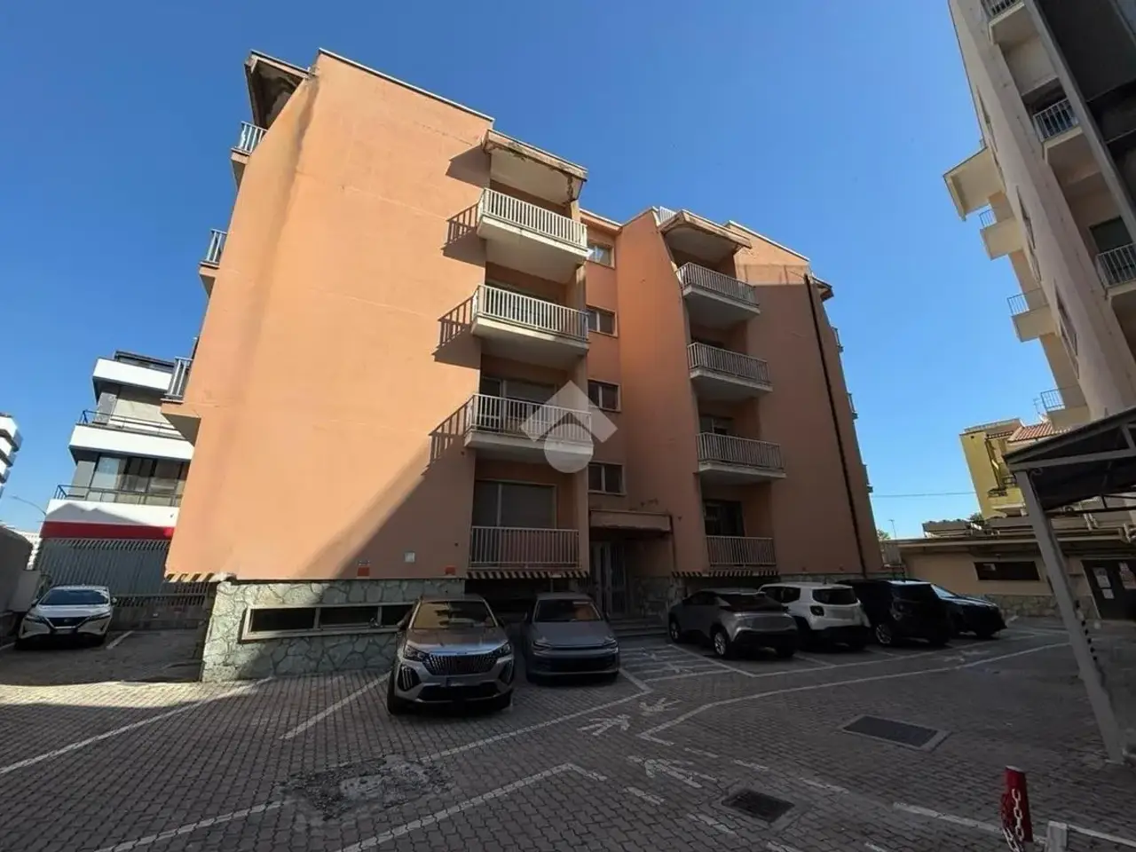 Palazzina commerciale in Via Bardet 47, Pescara, {3} - Foto 1