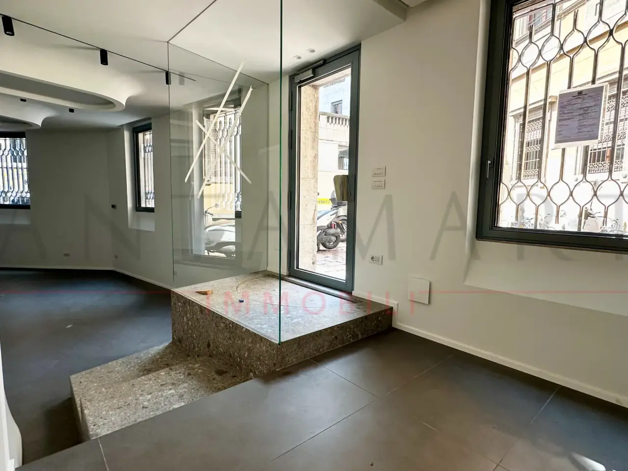 Negozio in Via dei Piatti, Milano, {3} - Foto 2