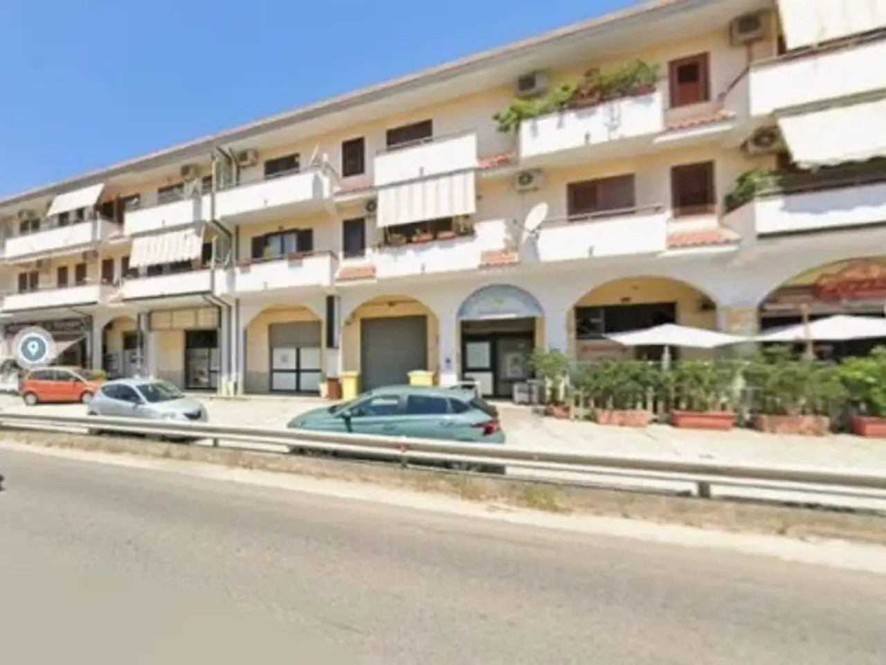 Negozio in Via Nazionale, Squillace, {3} - Foto 1