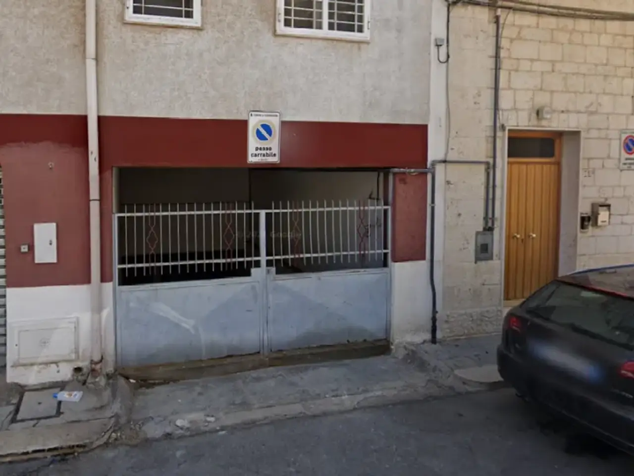 Parcheggio chiuso in Via Fiorentini 70, Casamassima, {3} - Foto 1
