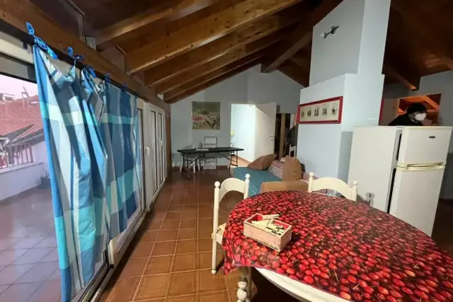 Attico in affitto, Corso Umberto I, Soverato, 140 mq • Wikicasa