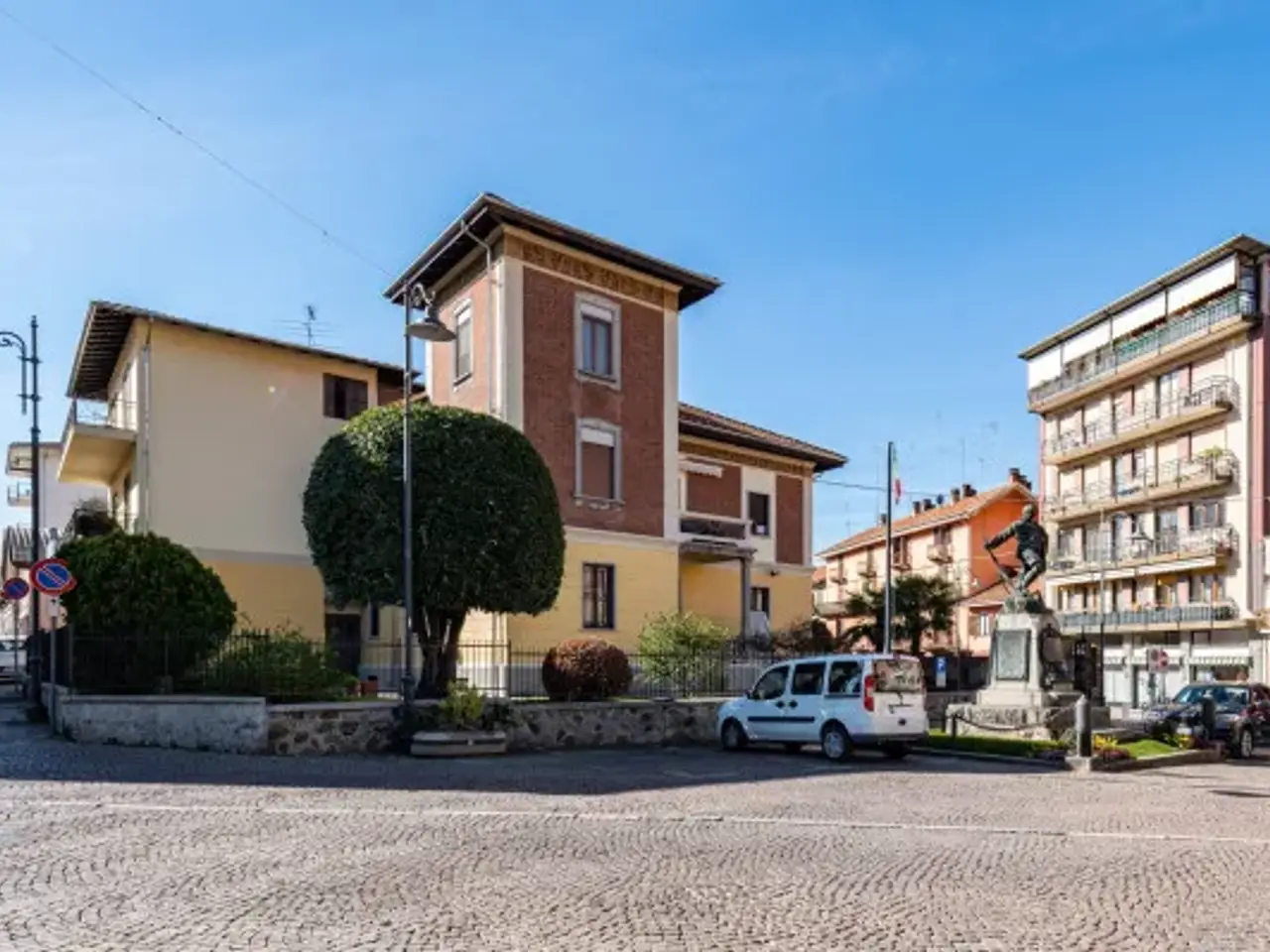 Negozio in Piazza Cacciami 12, Grignasco, {3} - Foto 2