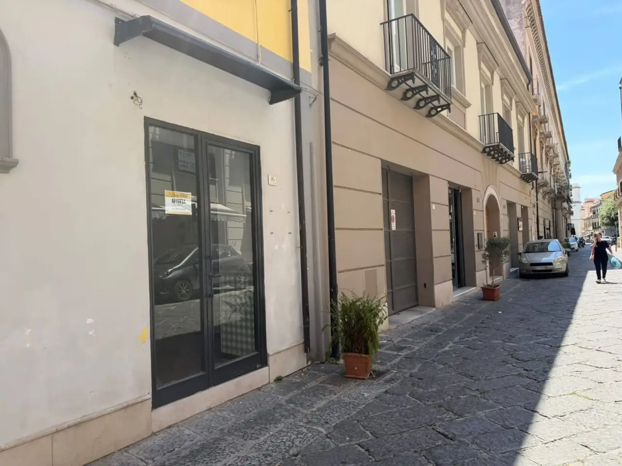 Negozio in Via Leonetti 16, Caserta, {3} - Foto 1