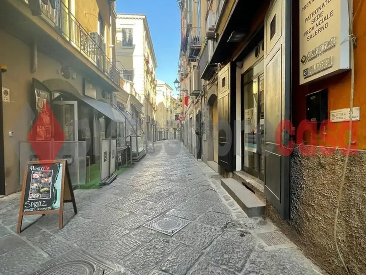 Negozio in Via Dogana Vecchia 41, Salerno, {3} - Foto 1