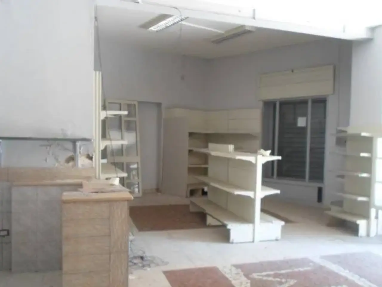 Locale commerciale in Via San Rocco, Marano Di Napoli, {3} - Foto 1