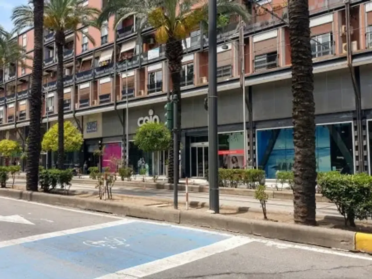 Negozio in Viale San Martino 214, Messina, {3} - Foto 1