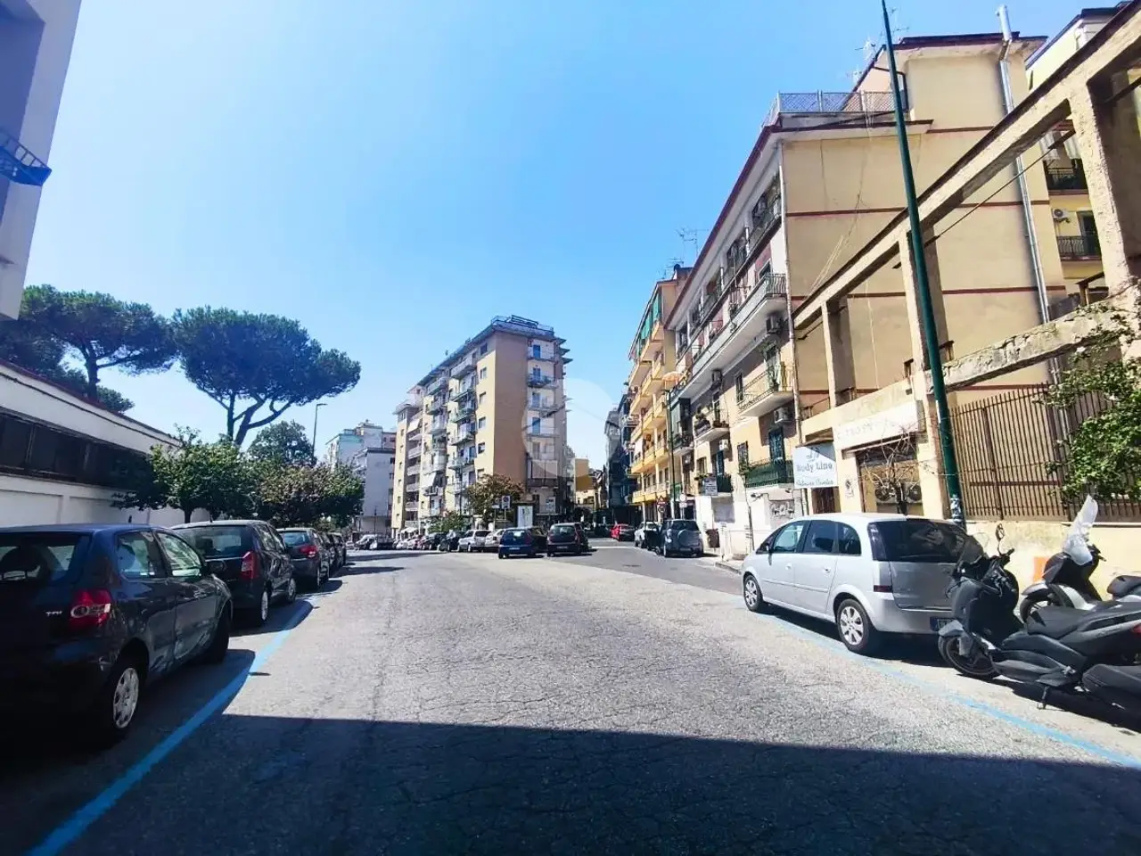 Negozio in Vico Acitillo, Napoli, {3} - Foto 2