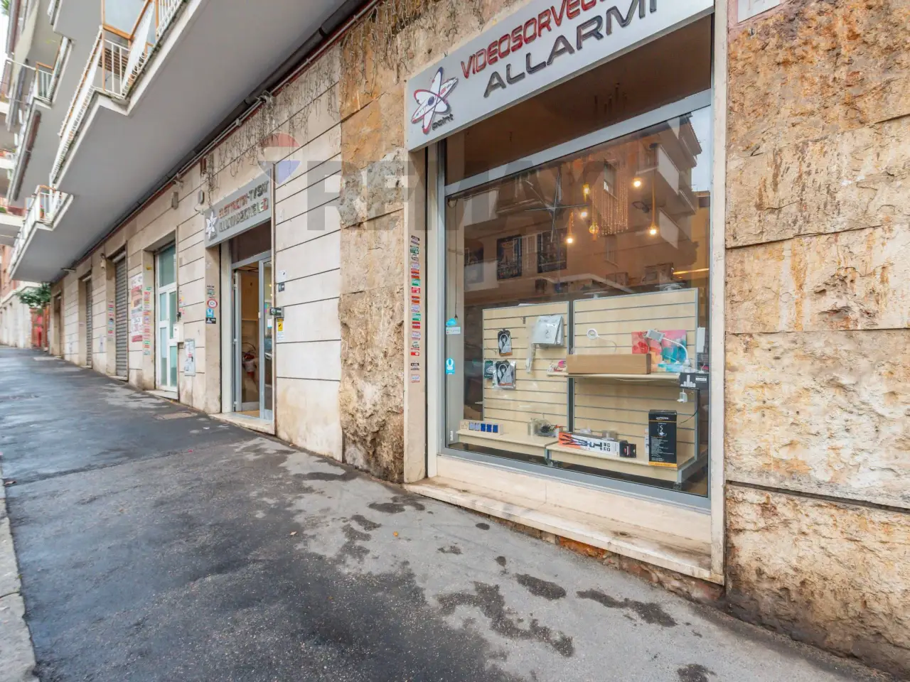 Negozio in Via Pietro Fedele 00, Roma, {3} - Foto 2