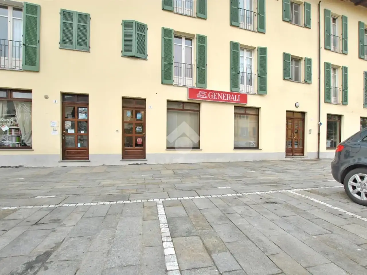 Negozio in Via Monsignor Sismondi 7, Livorno Ferraris, {3} - Foto 2