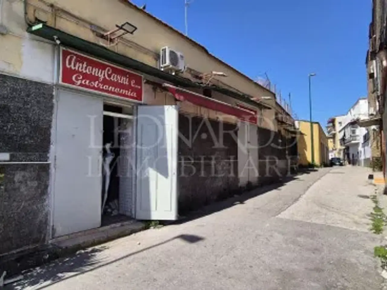 Negozio in Via Monte Faito, Napoli, {3} - Foto 1