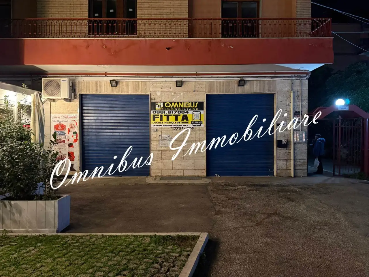 Negozio in Viale Michelangelo, Foggia, {3} - Foto 1