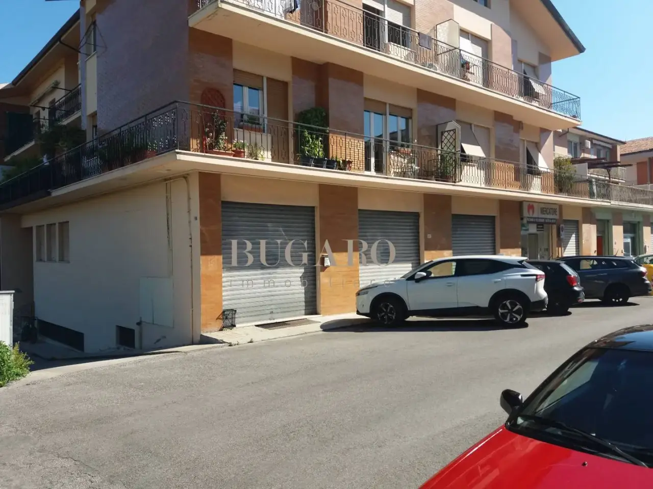 Negozio in , Ancona, {3} - Foto 1