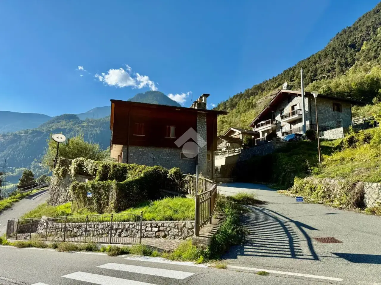Albergo in Frazione La Cleyvaz 11, Valpelline, {3} - Foto 2