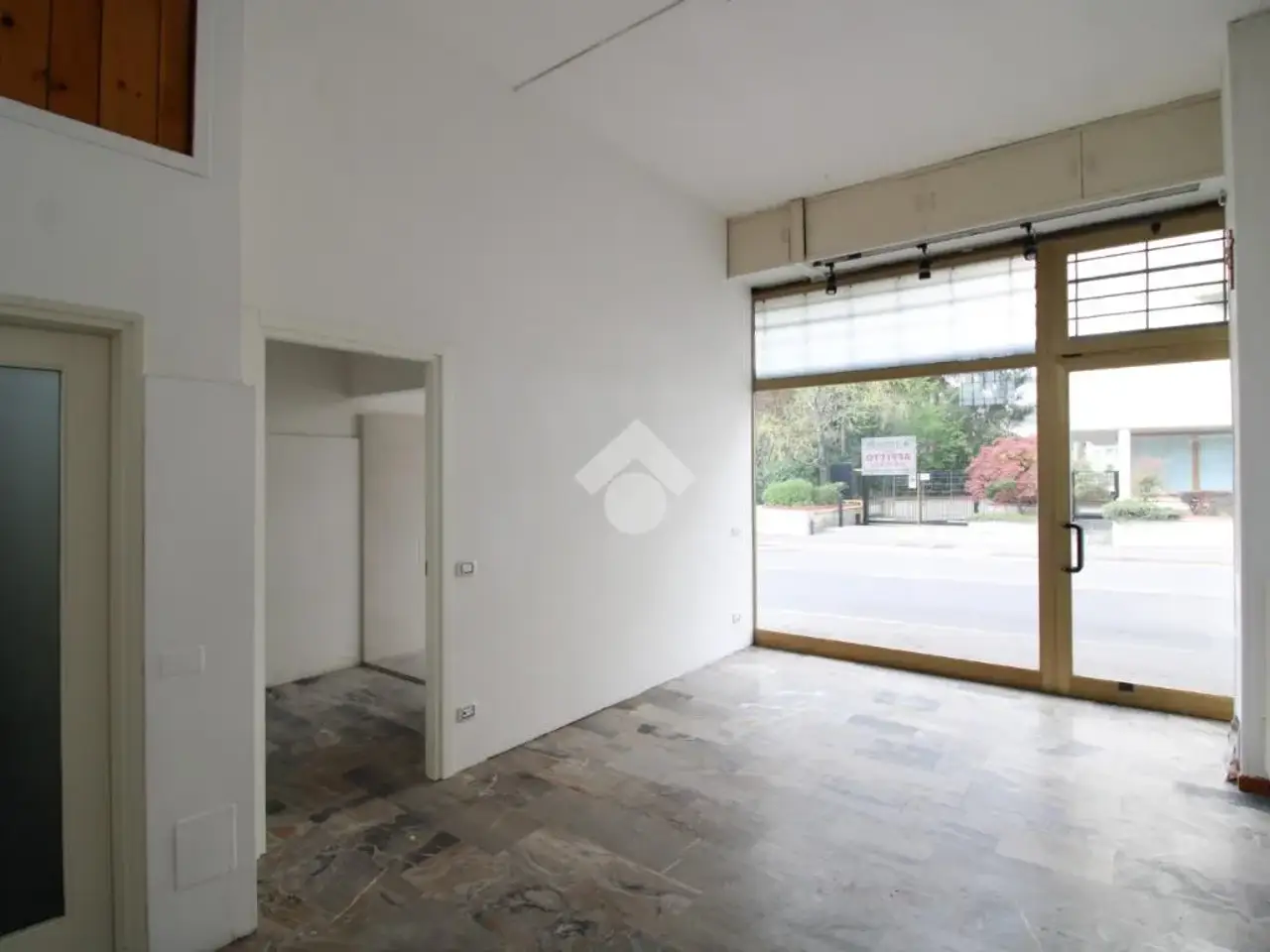 Negozio in Via Giuseppe Mazzini, Bergamo, {3} - Foto 2