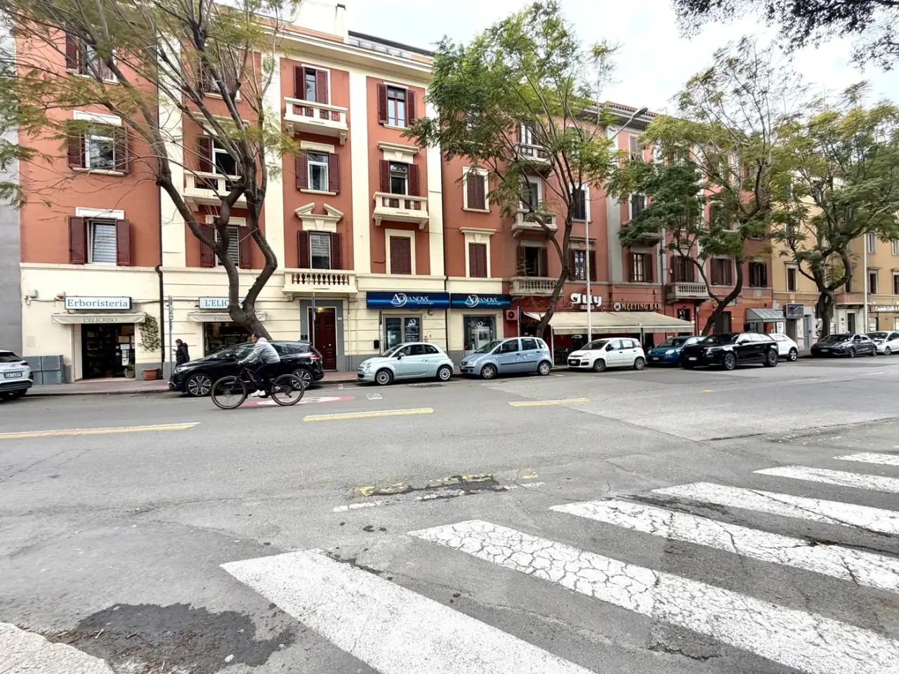 Ufficio in Via Pessina Snc, Cagliari, {3} - Foto 1