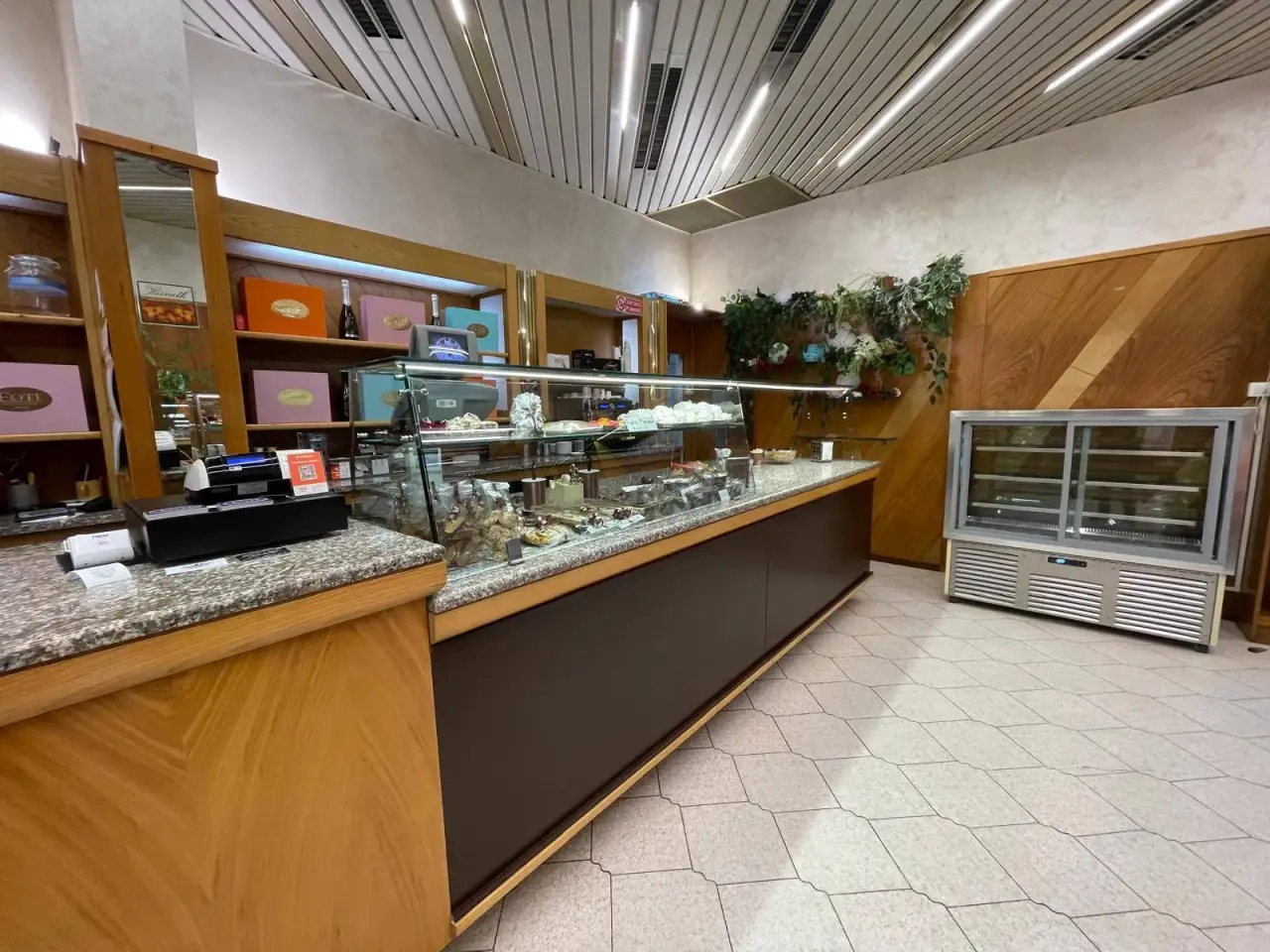 Esercizio commerciale in Via Colonnello Aprosio, Vallecrosia, {3} - Foto 2