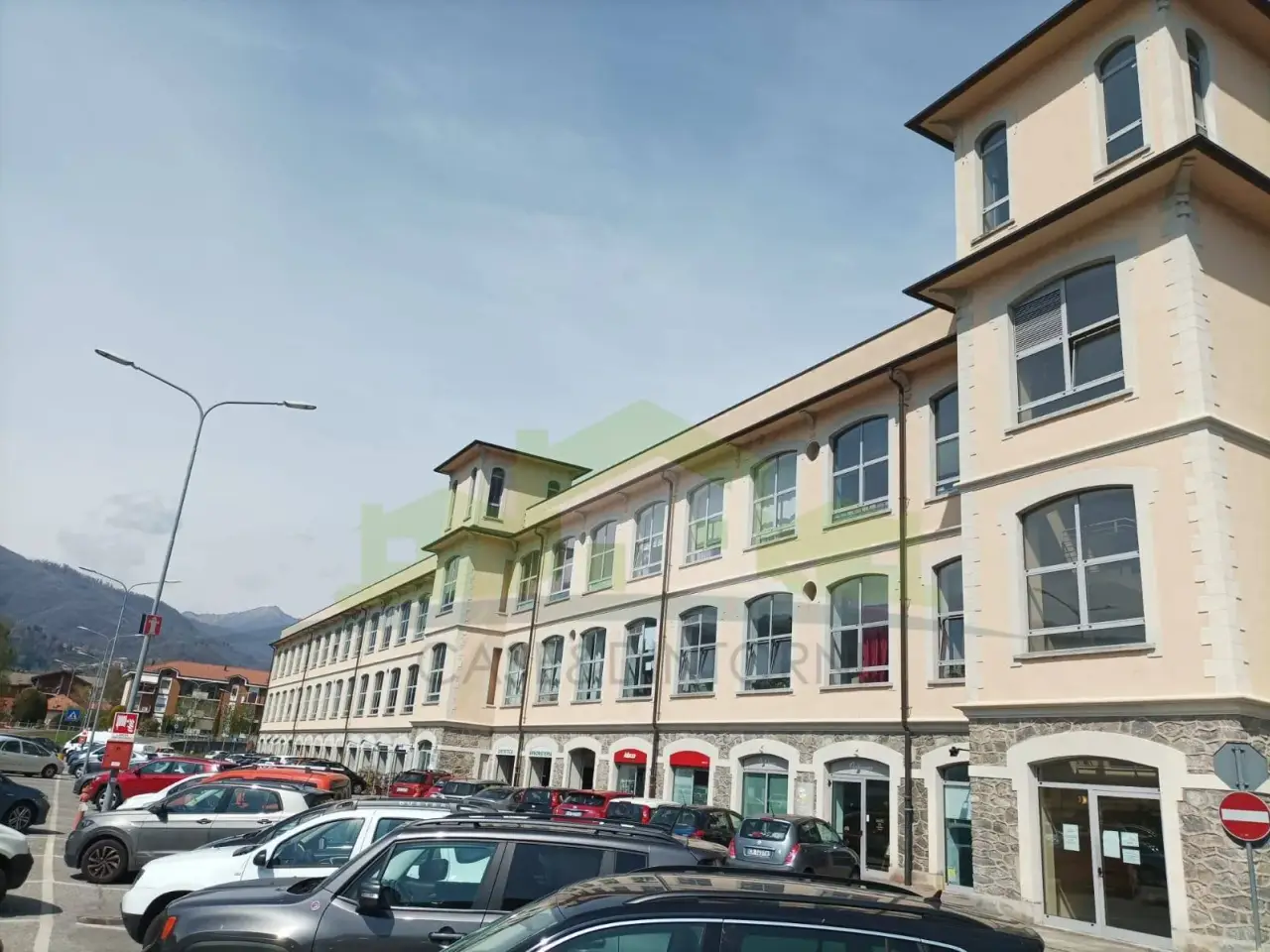 Negozio in Viale Varallo, Borgosesia, {3} - Foto 1