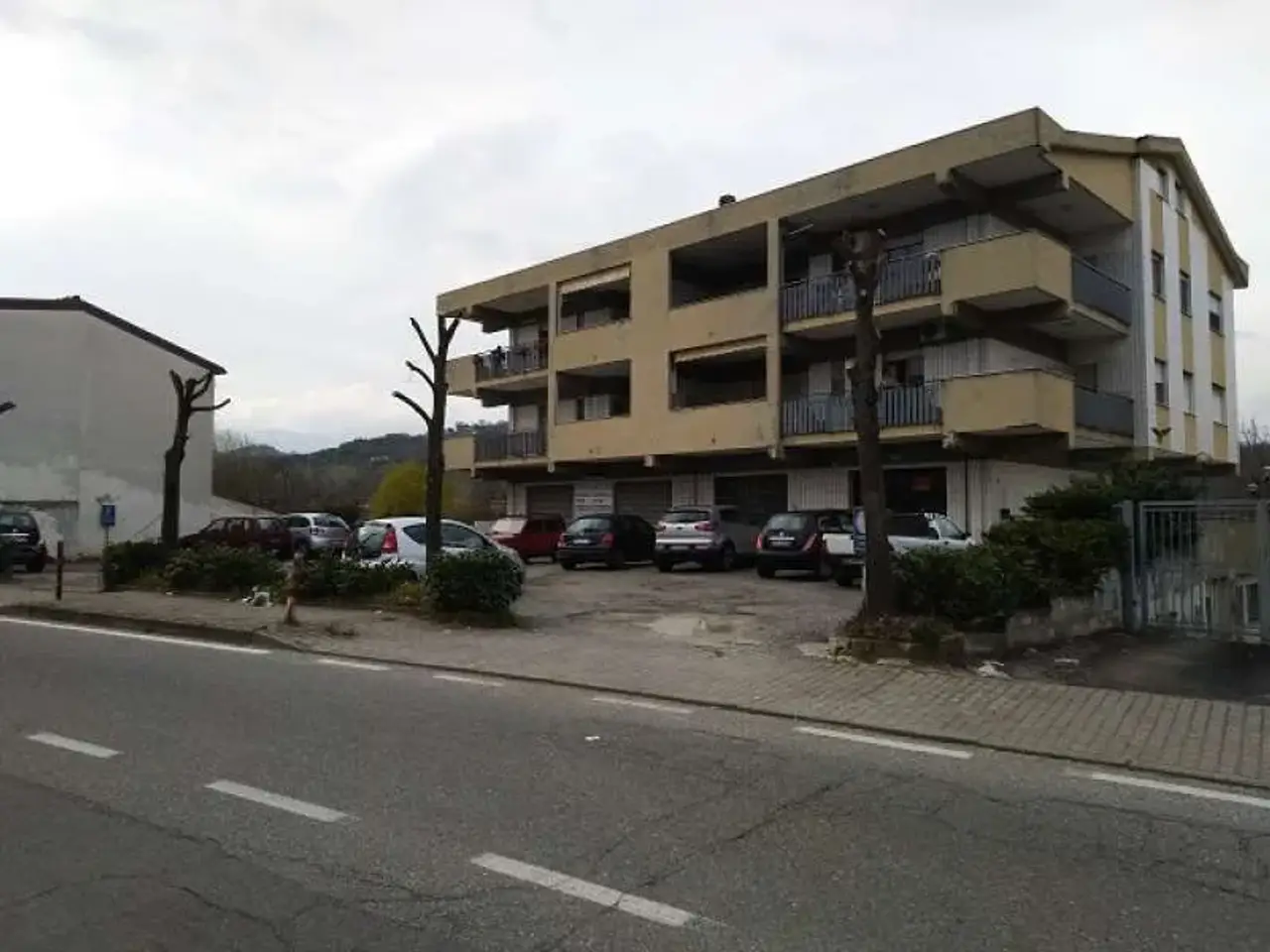 Negozio in Via De Chirico, Rende, Rende, {3} - Foto 1