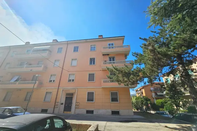 Wohnung in {3}, Viale Ancona - Foto 1