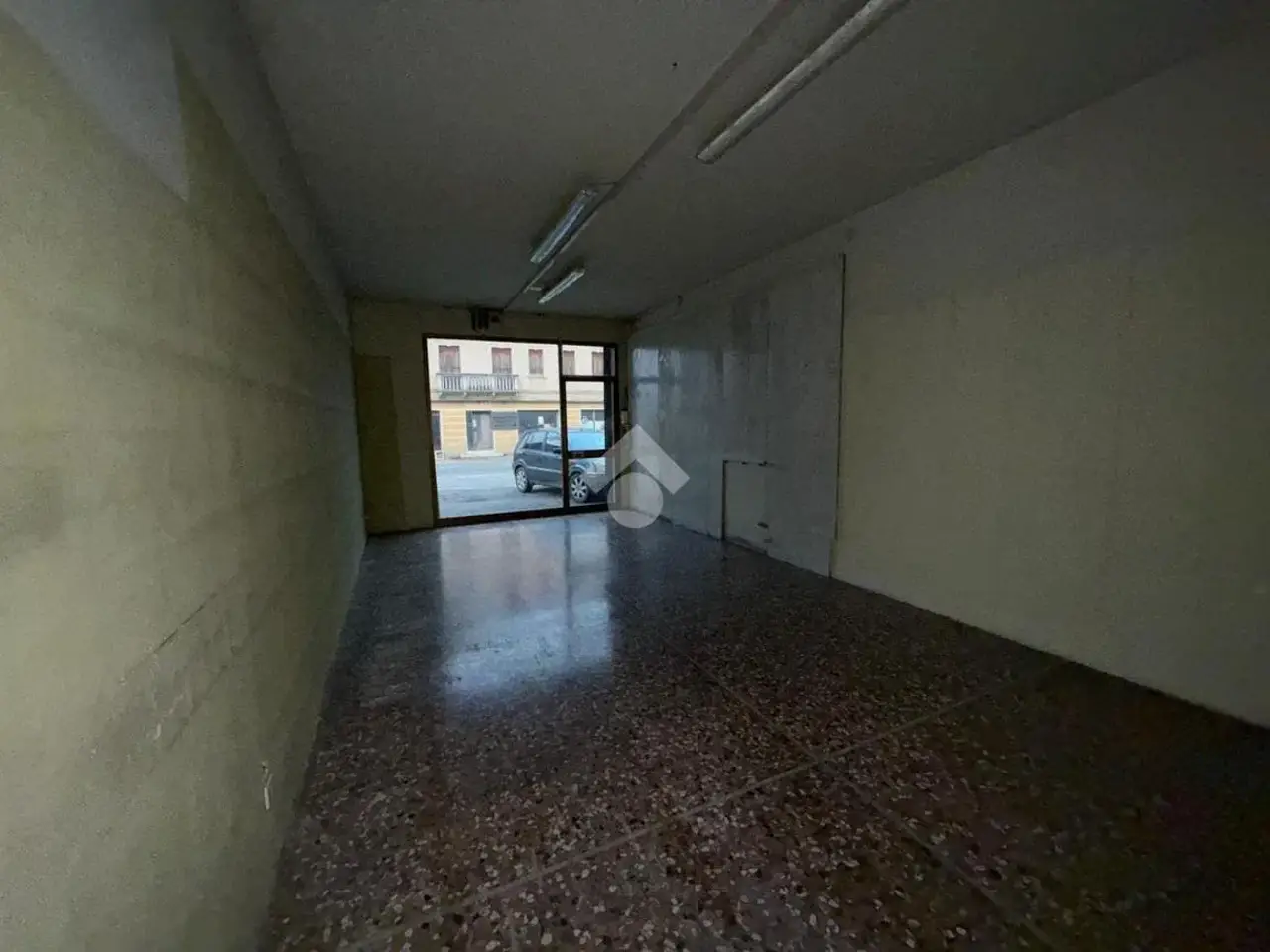 Negozio in Via Sant'Antonio da Padova, Vittorio Veneto, {3} - Foto 1