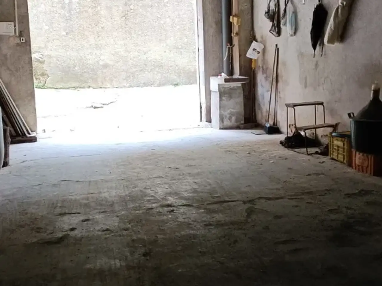 Parcheggio chiuso in Via Trento, Lamezia Terme, {3} - Foto 1