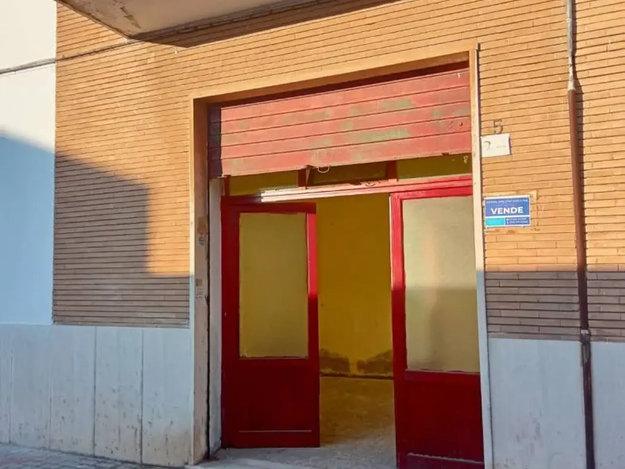 Magazzino in Via Ugo Foscolo 1, Civitavecchia, Civitavecchia, {3} - Foto 1