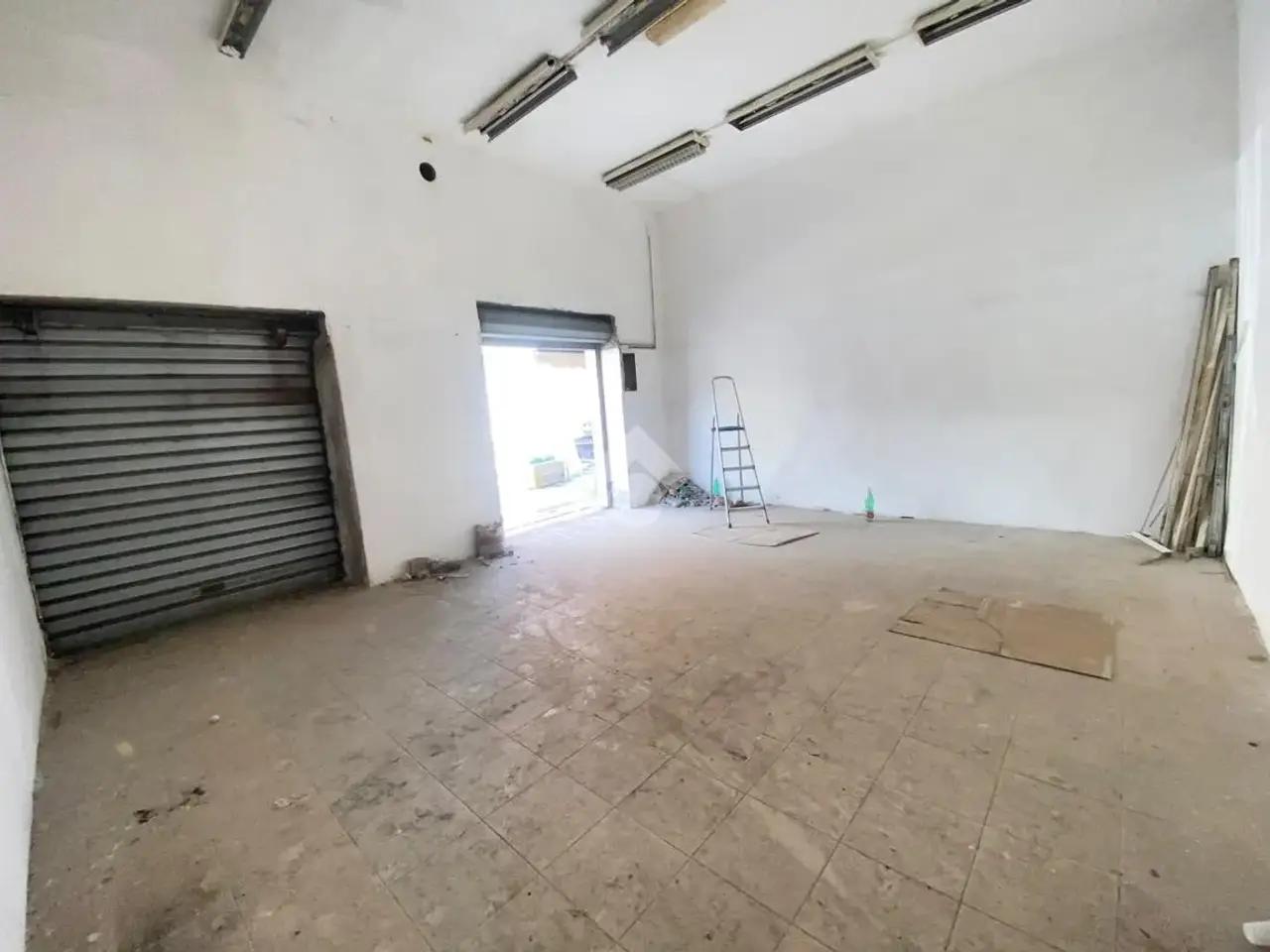 Negozio in Via Filippo Maria Briganti 486, Napoli, {3} - Foto 2
