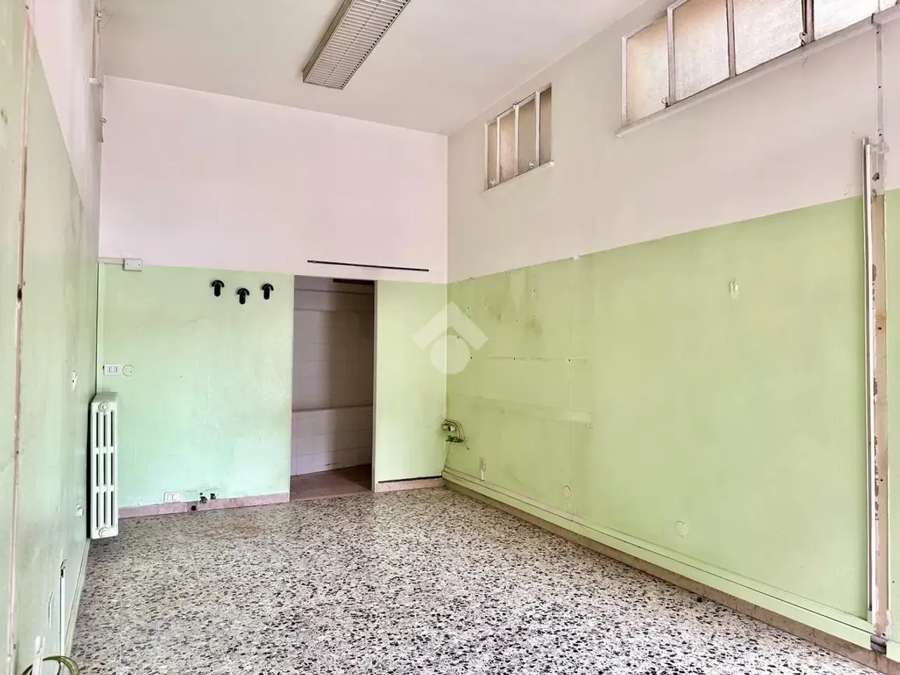 Negozio in Via Chiesa di Sant'Egidio 20, Cesena, {3} - Foto 2