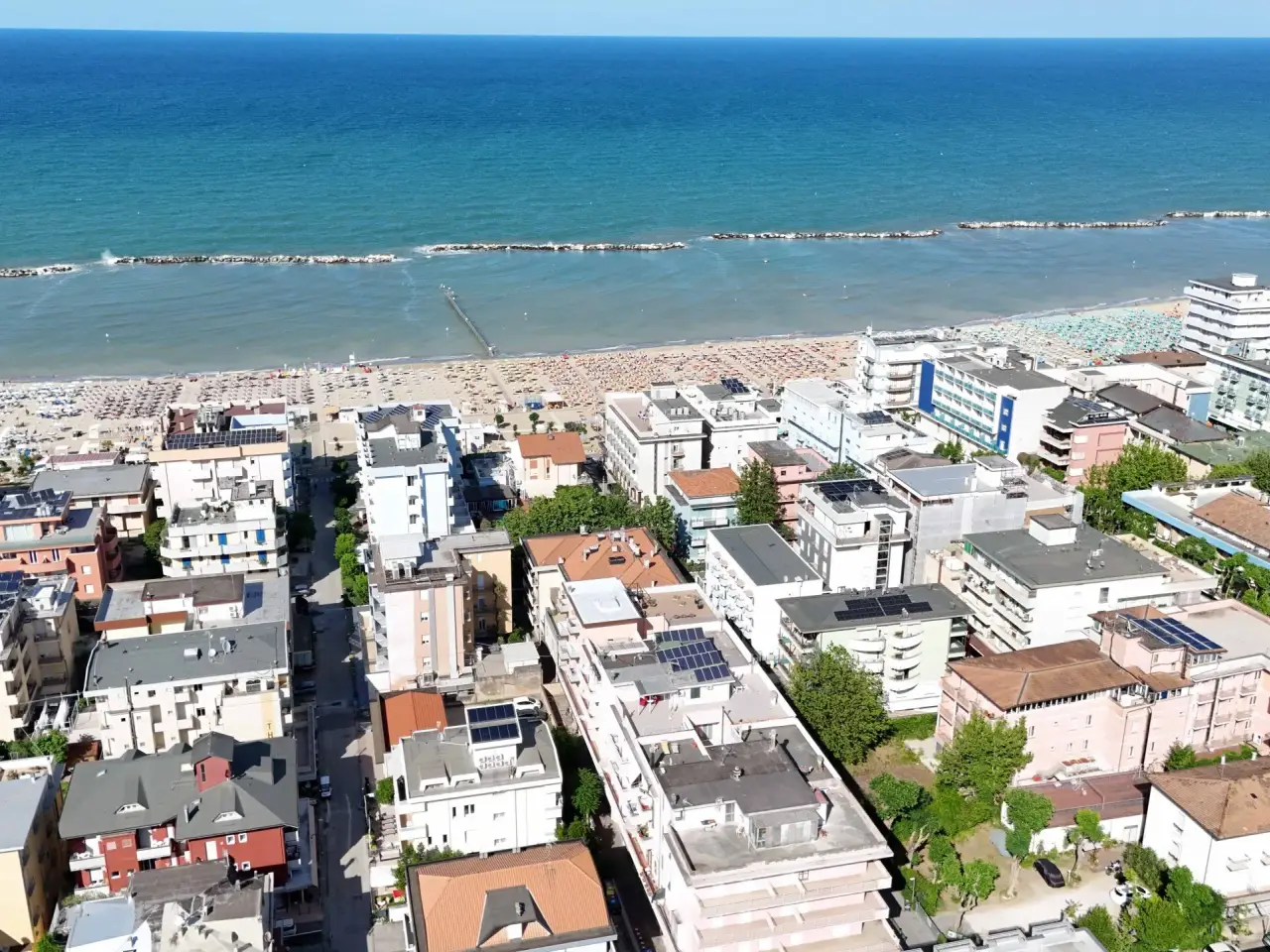 Palazzina commerciale in Via Albio Tibullo 40, Bellaria-Igea Marina, {3} - Foto 2