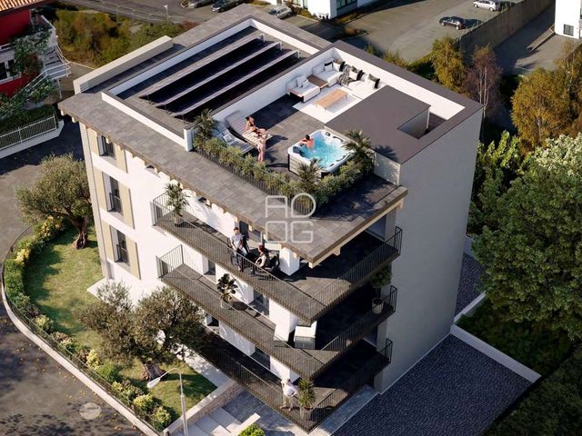 Penthouse in Via Flaminia, Desenzano del Garda - Photo 1