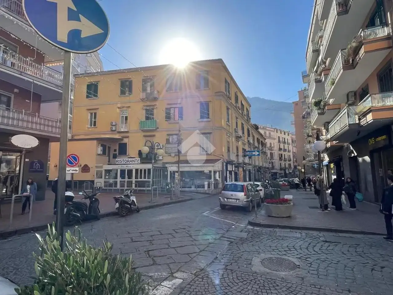 Negozio in Via Catello Fusco 10, Castellammare Di Stabia, {3} - Foto 1