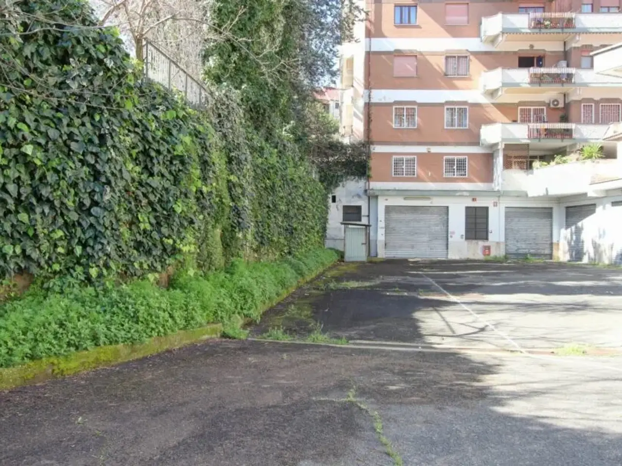 Locale commerciale in Via Carlo Giuseppe Gismondi 68 Roma, Roma, Tiburtina, Roma, {3} - Foto 1