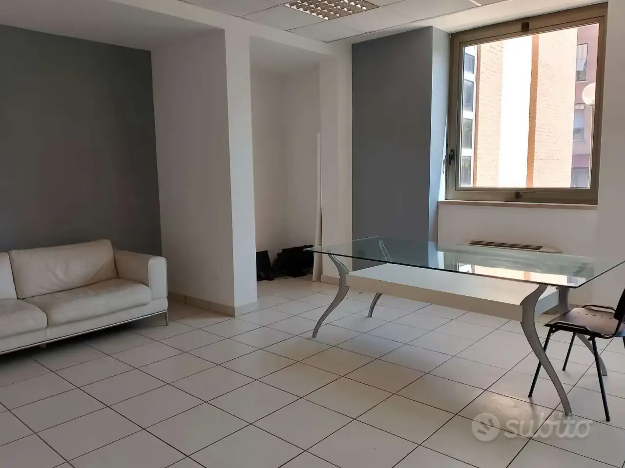 Ufficio in Viale Tabacchi 125, Modena, {3} - Foto 1