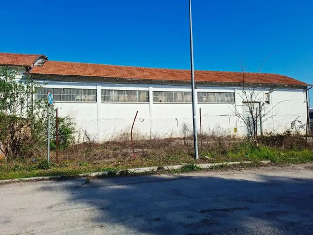 Capannone in Via Martin Luther King, Macerata, {3} - Foto 1