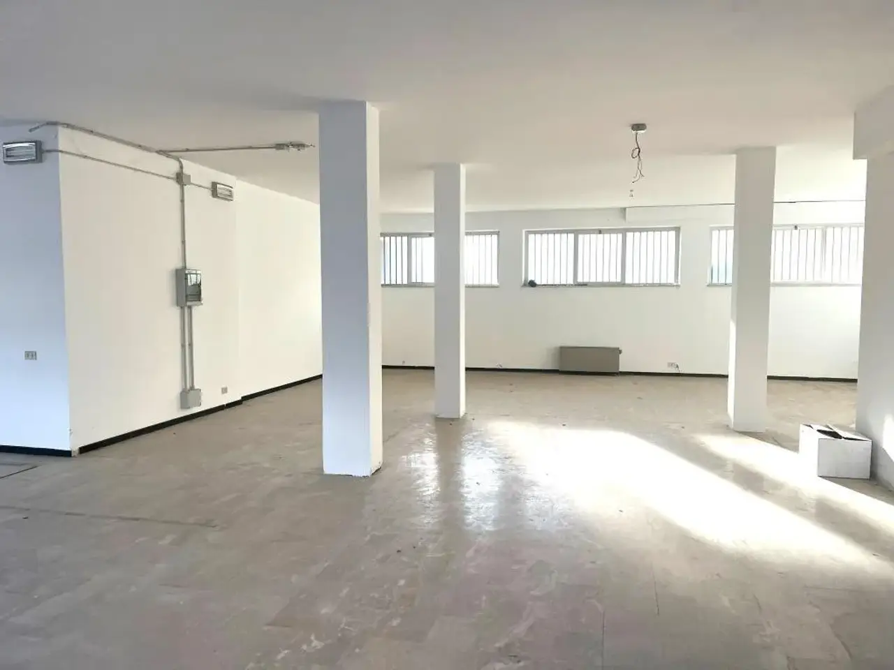 Palazzina commerciale in , Villaverla, {3} - Foto 1