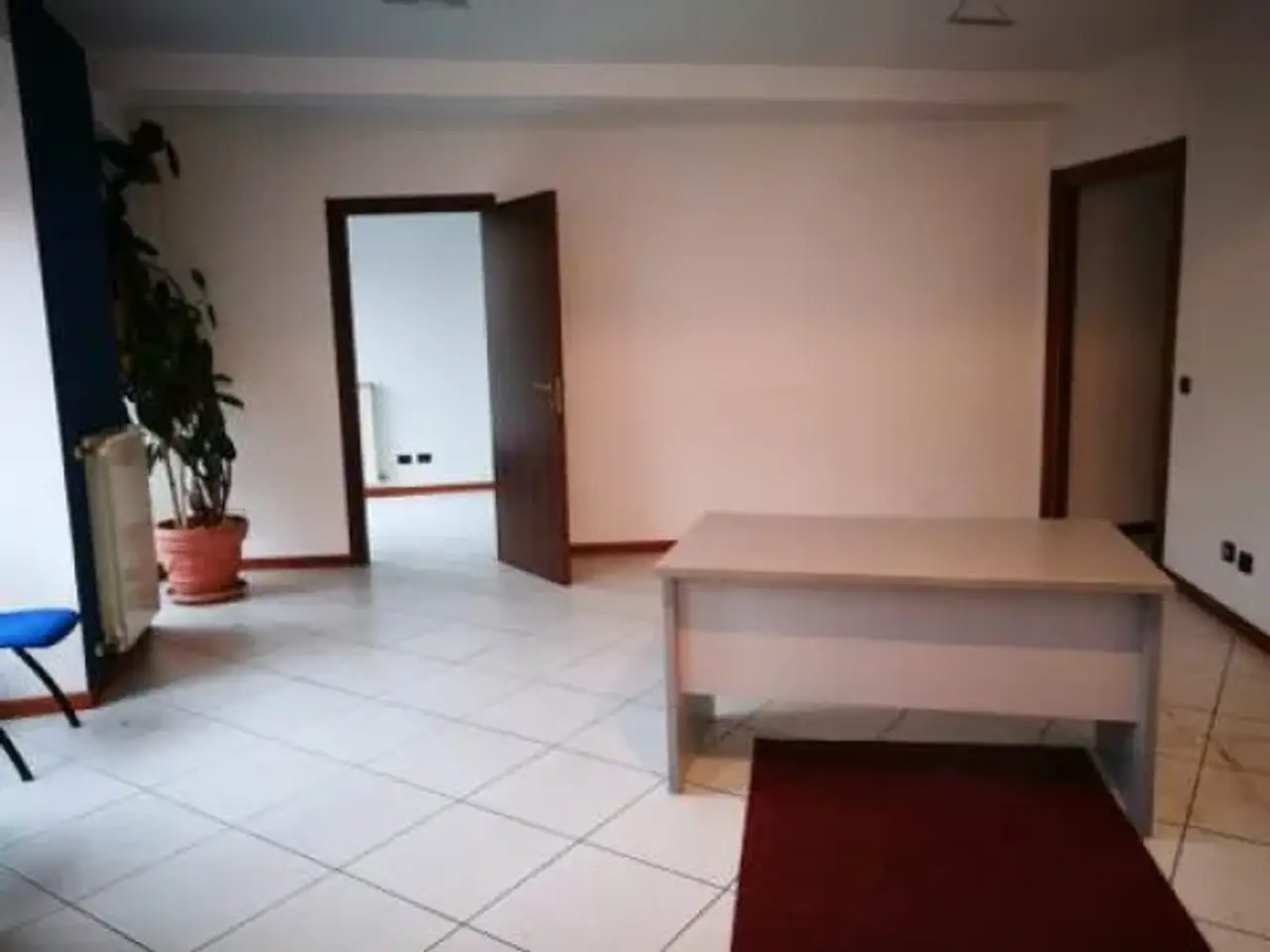 Negozio in Strada Nazionale Sempione Feriolo 10, Baveno, {3} - Foto 1