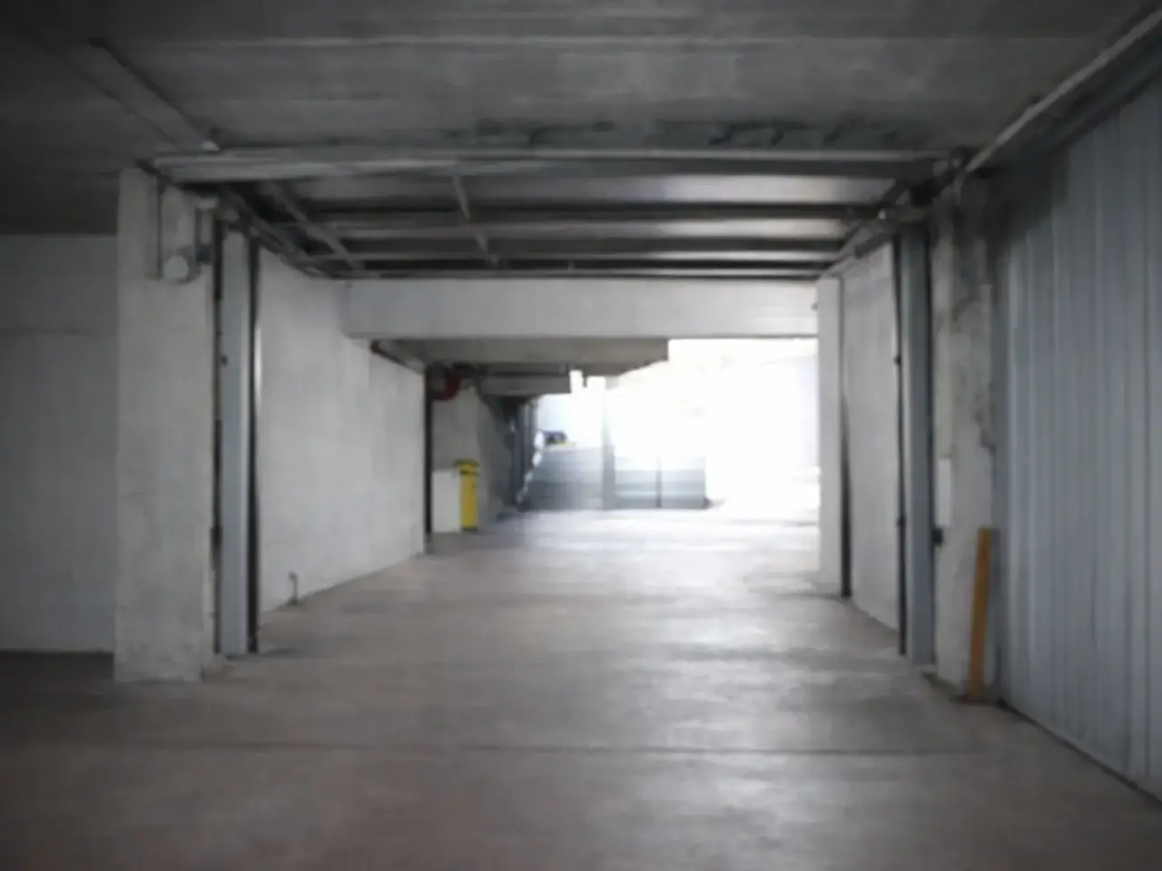 Magazzino in Via Emilia Ponente 24, Bologna, {3} - Foto 2