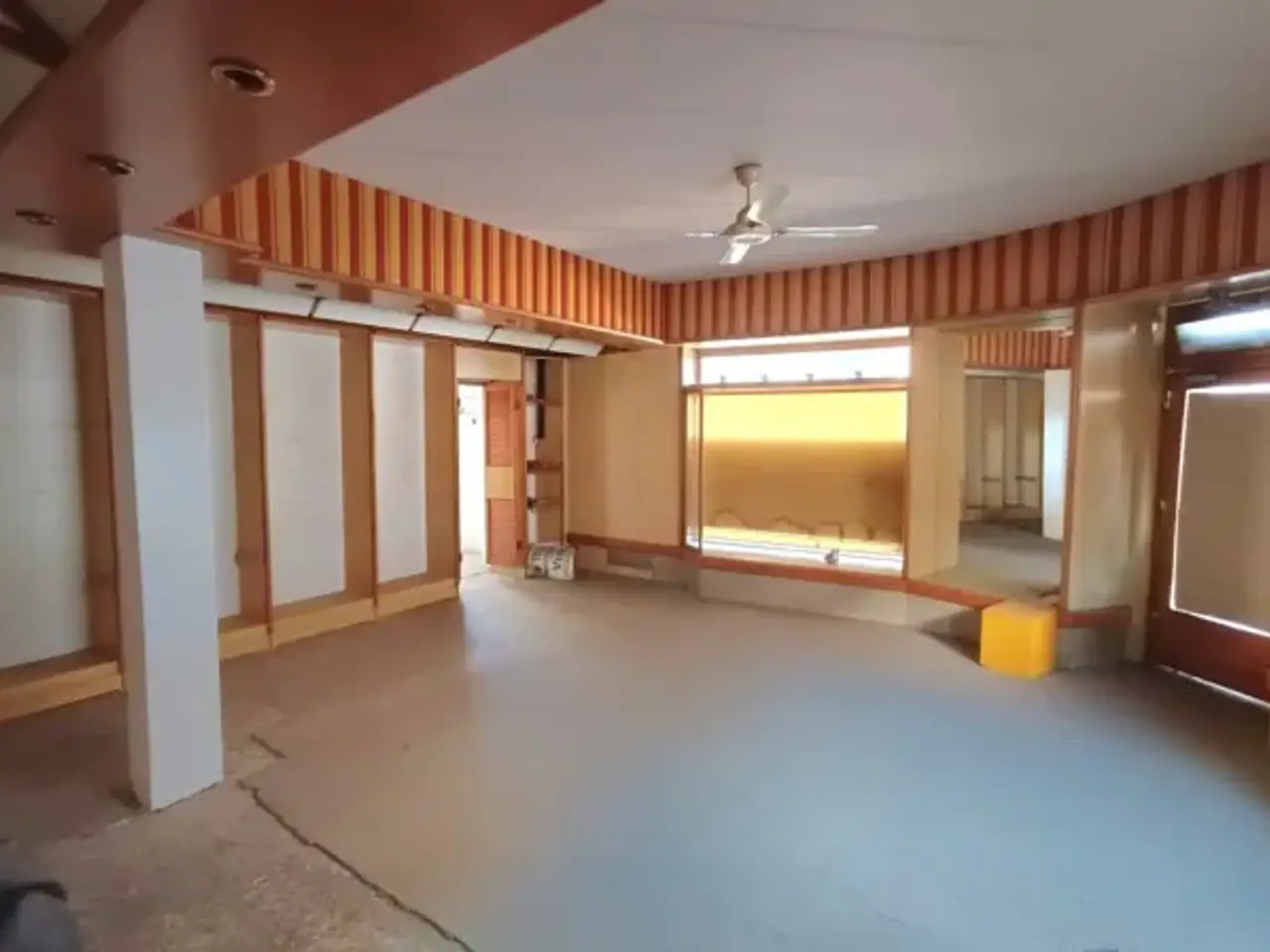 Negozio in , Parabiago, {3} - Foto 1