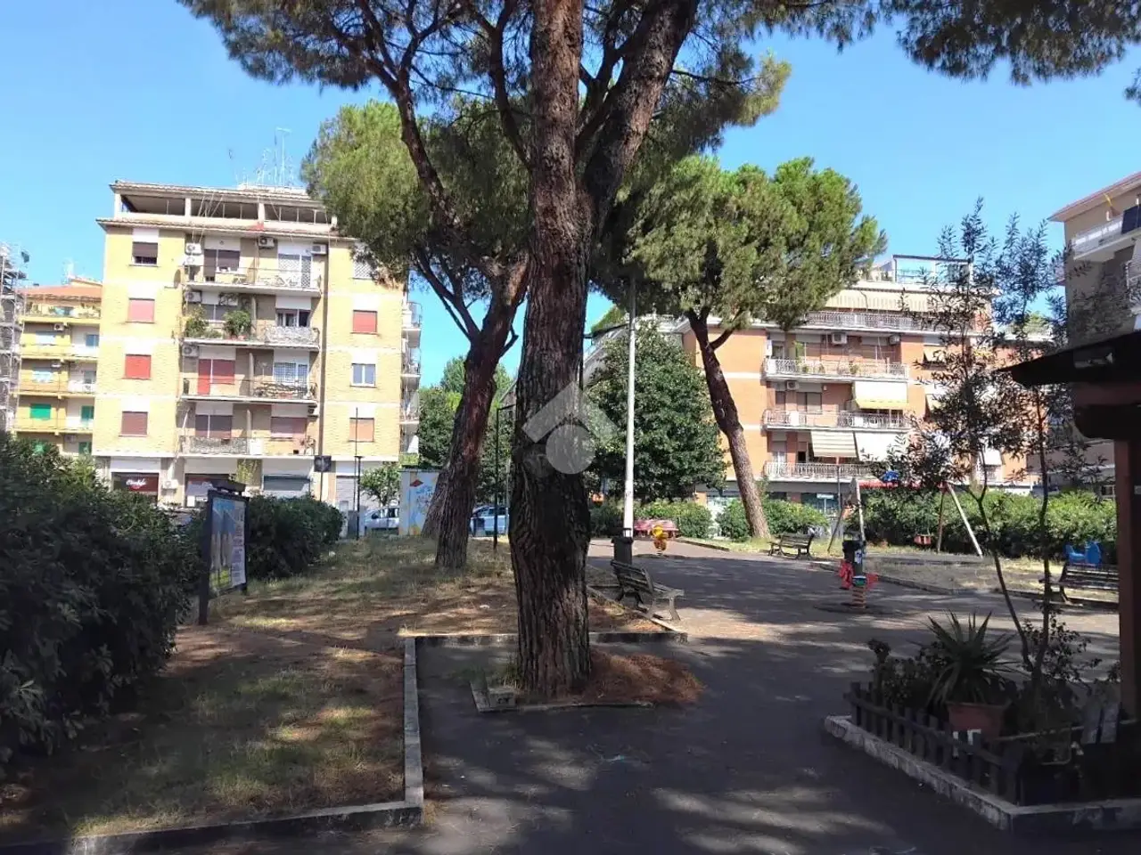 Negozio in Piazza Piero Puricelli 15, Roma, {3} - Foto 1