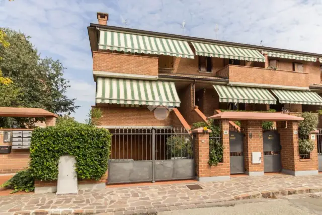 Villa a schiera in Via Pietro Nenni 14, Carpi - Foto 1