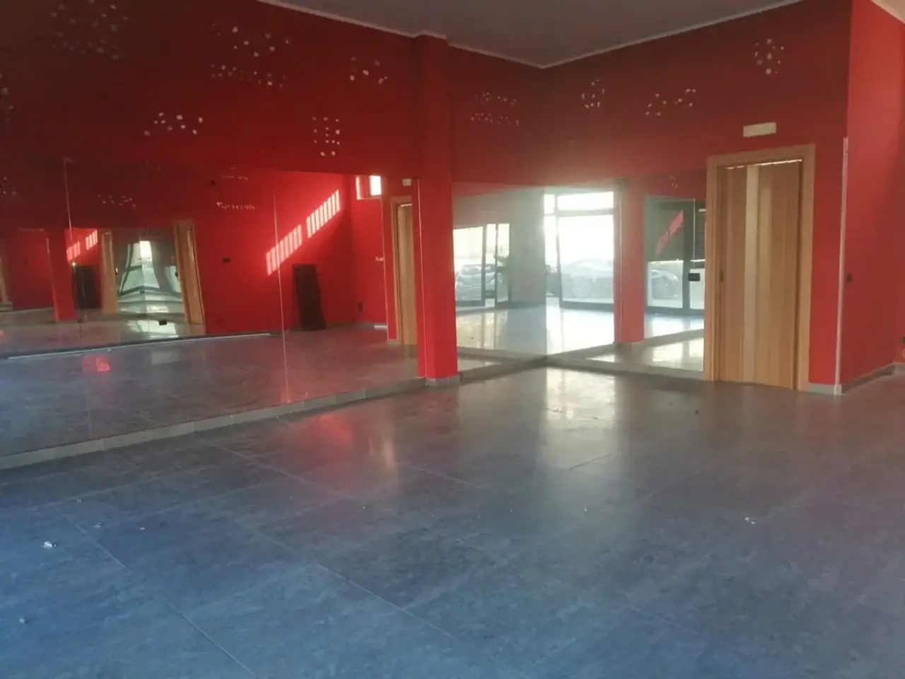 Negozio in Viale della Dalmazia 172, Vasto, {3} - Foto 1