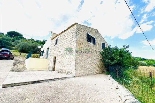 Detached house, Ragusa - Photo 1