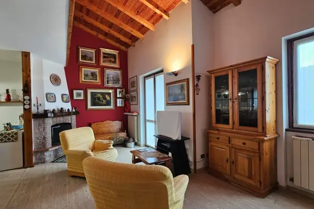 4-room flat in Via Giorgio Paglia, Songavazzo - Photo 1