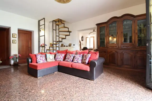 Detached house in Via Traversa delle Fontanelle 21, Prato - Photo 1