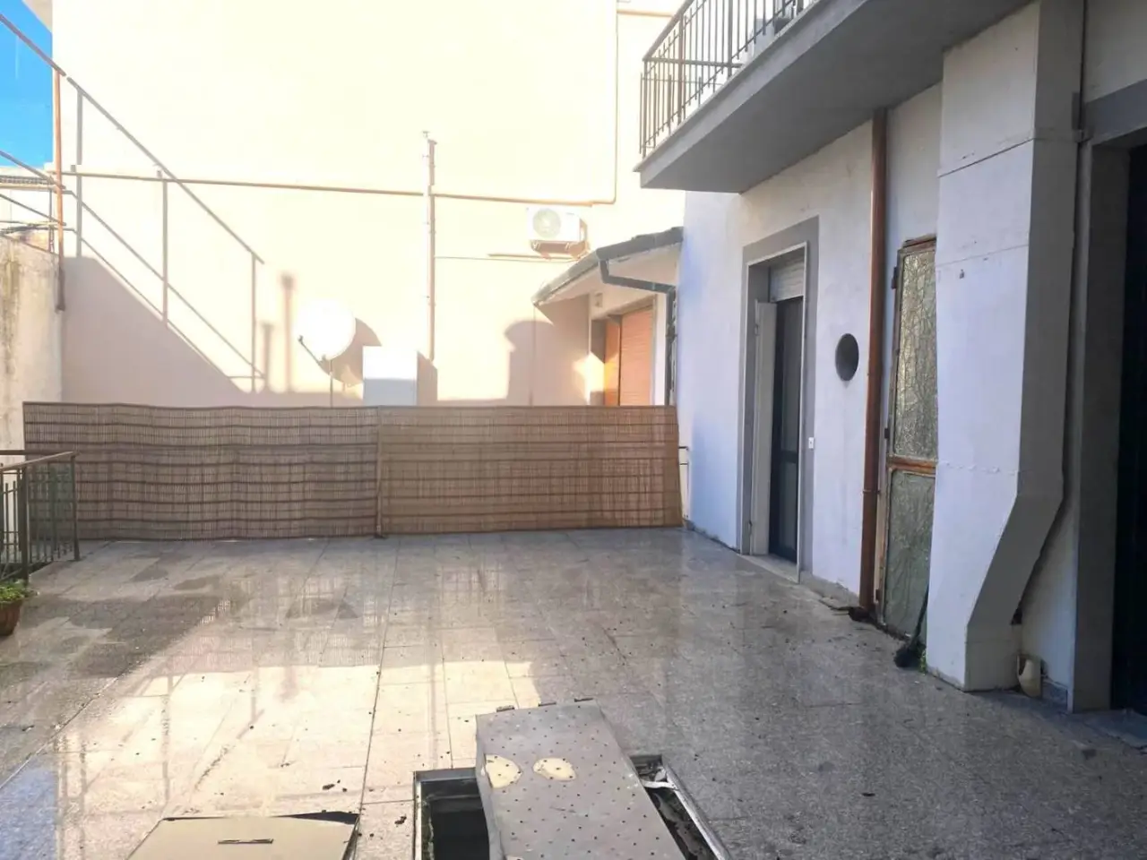 Palazzina commerciale in ,, Viareggio, {3} - Foto 1