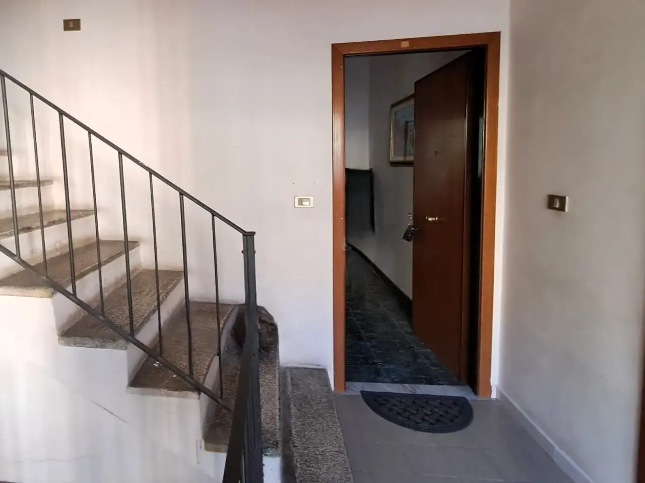 Azienda in Via Trento 183, Salerno, {3} - Foto 2